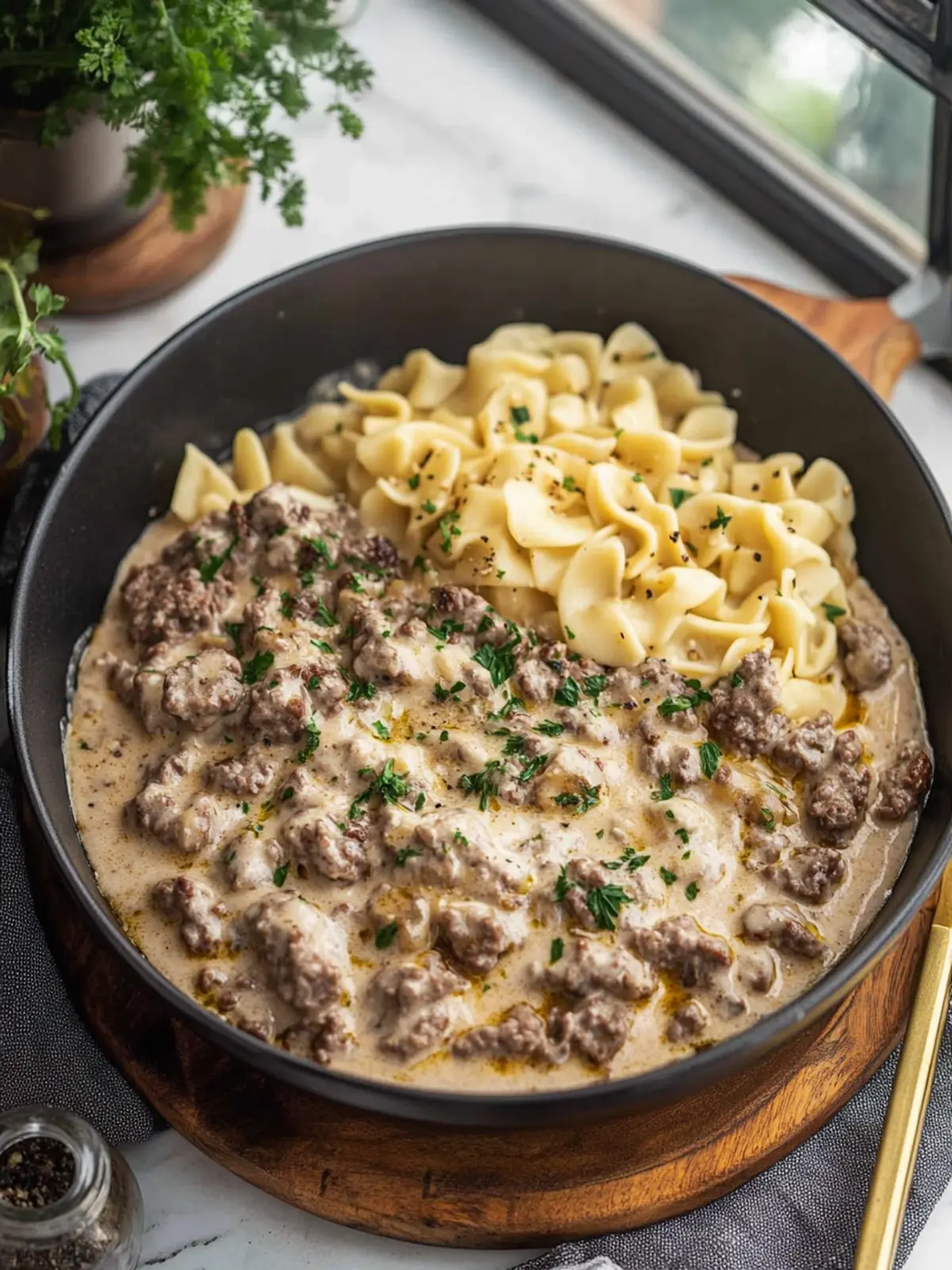 Hearty Hamburger Stroganoff Ready in Just 30 Minutes 4 Hamburger Stroganoff