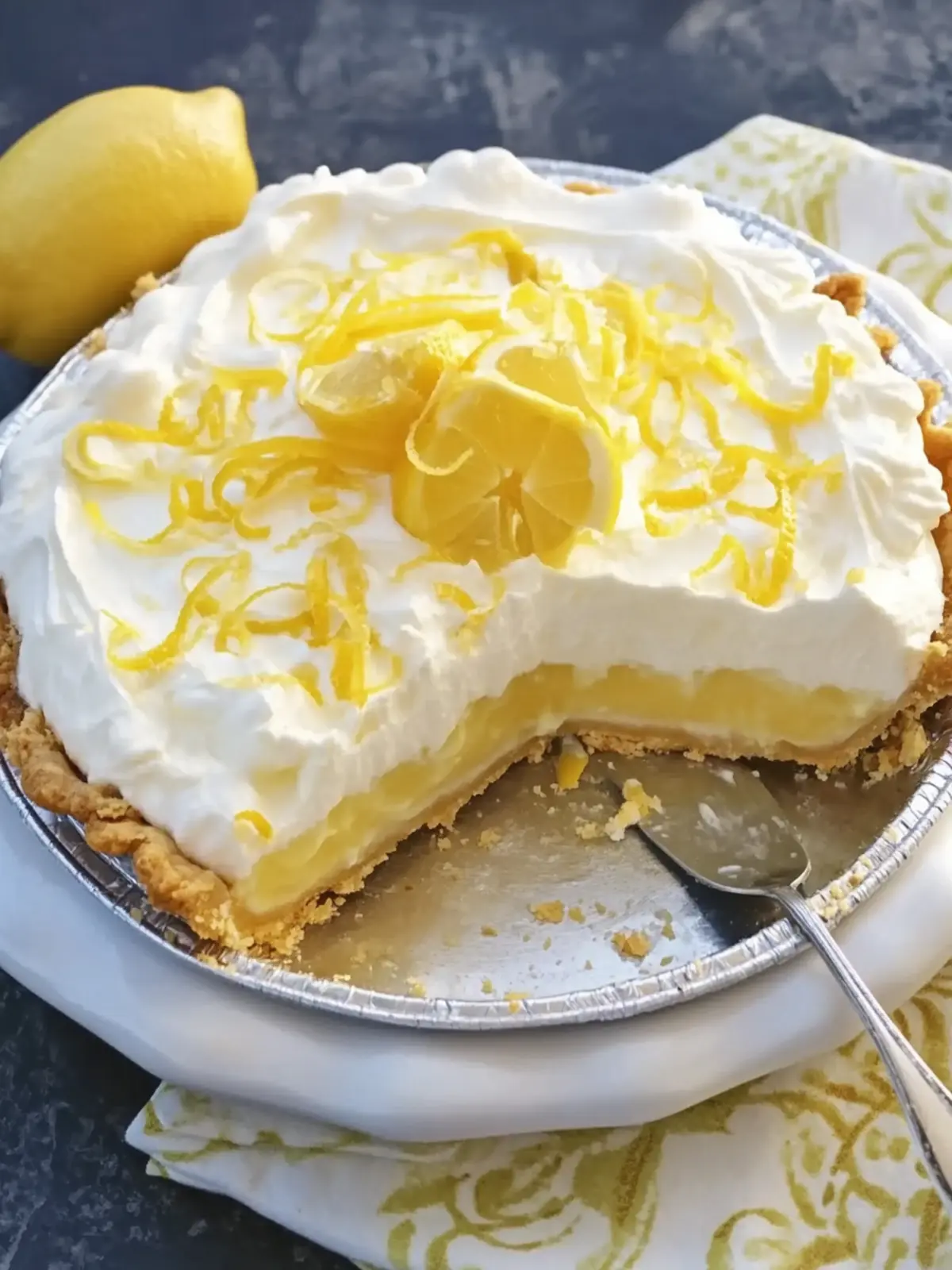 Irresistible Lemon Chiffon Pie for Your Next Sweet Escape 4 Lemon Chiffon Pie