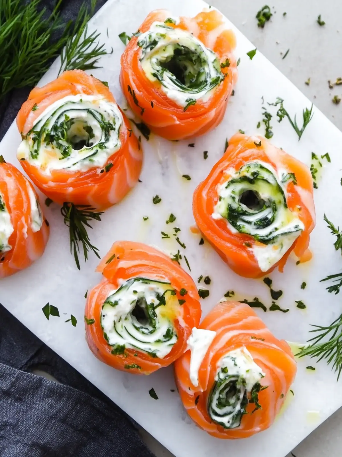 Smoked Salmon Roll Ups: Quick, Easy, and Irresistibly Delicious 4 Smoked Salmon Roll Ups