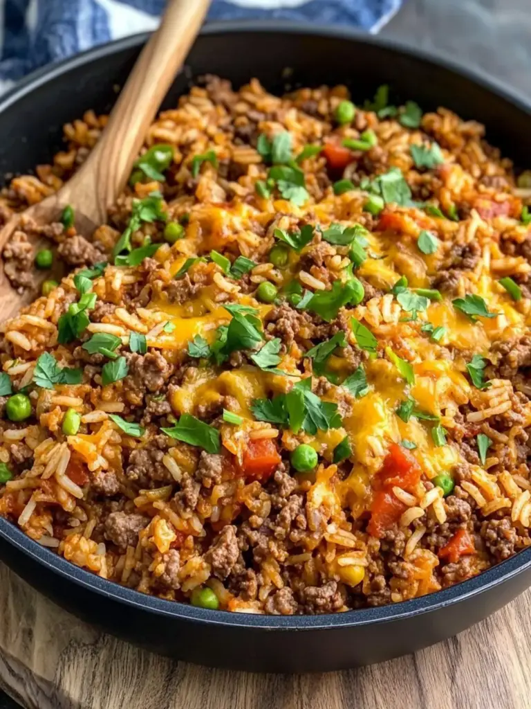 One Pot Cheesy Cajun Beef Rice
